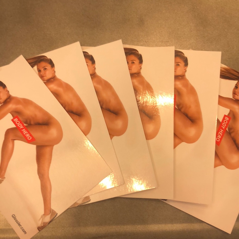 GLOSSIER BODY HERO POSTCARDS